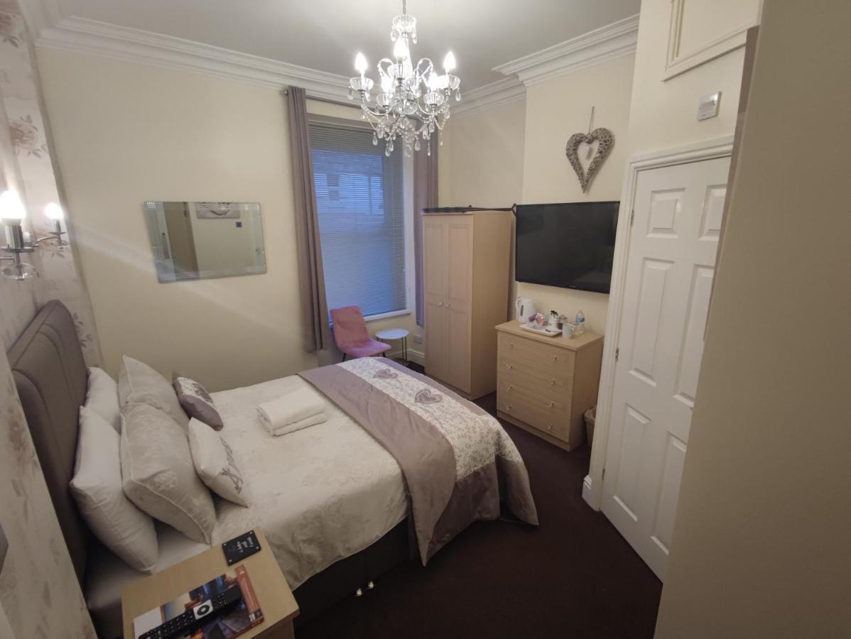 The Rosedene Hotel Llandudno Buitenkant foto