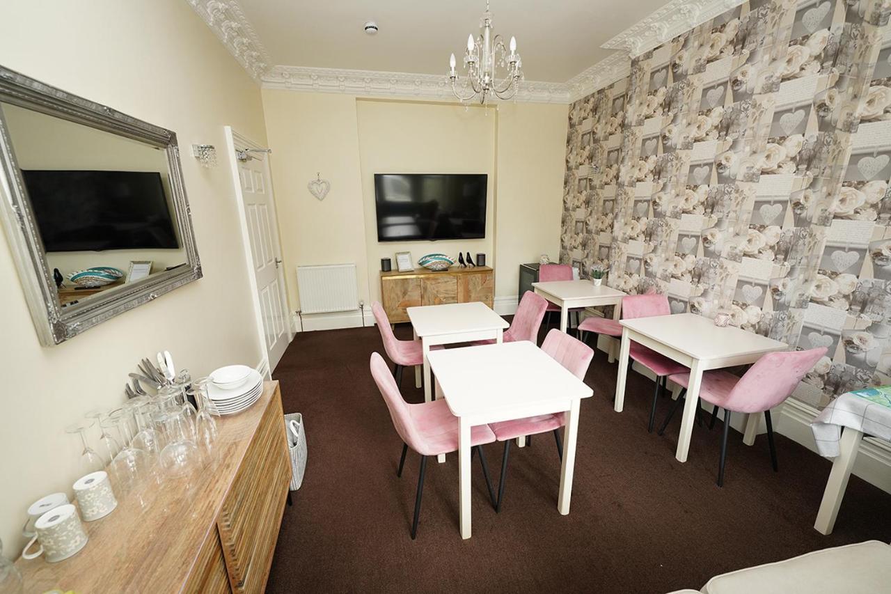 The Rosedene Hotel Llandudno Buitenkant foto